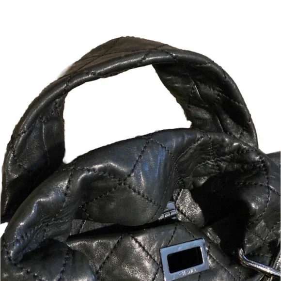 Chanel 2.55 Matelasse Turn Lock Tote Leather Handbag - Picture 7 of 9